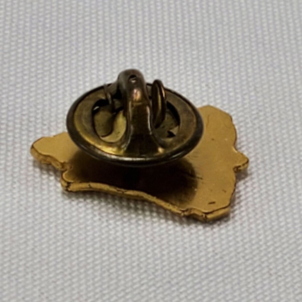 Vintage Gold-Tone Bowling Pin 200 Club Lapel Pin With Clutch Back - Picture 4 of 4
